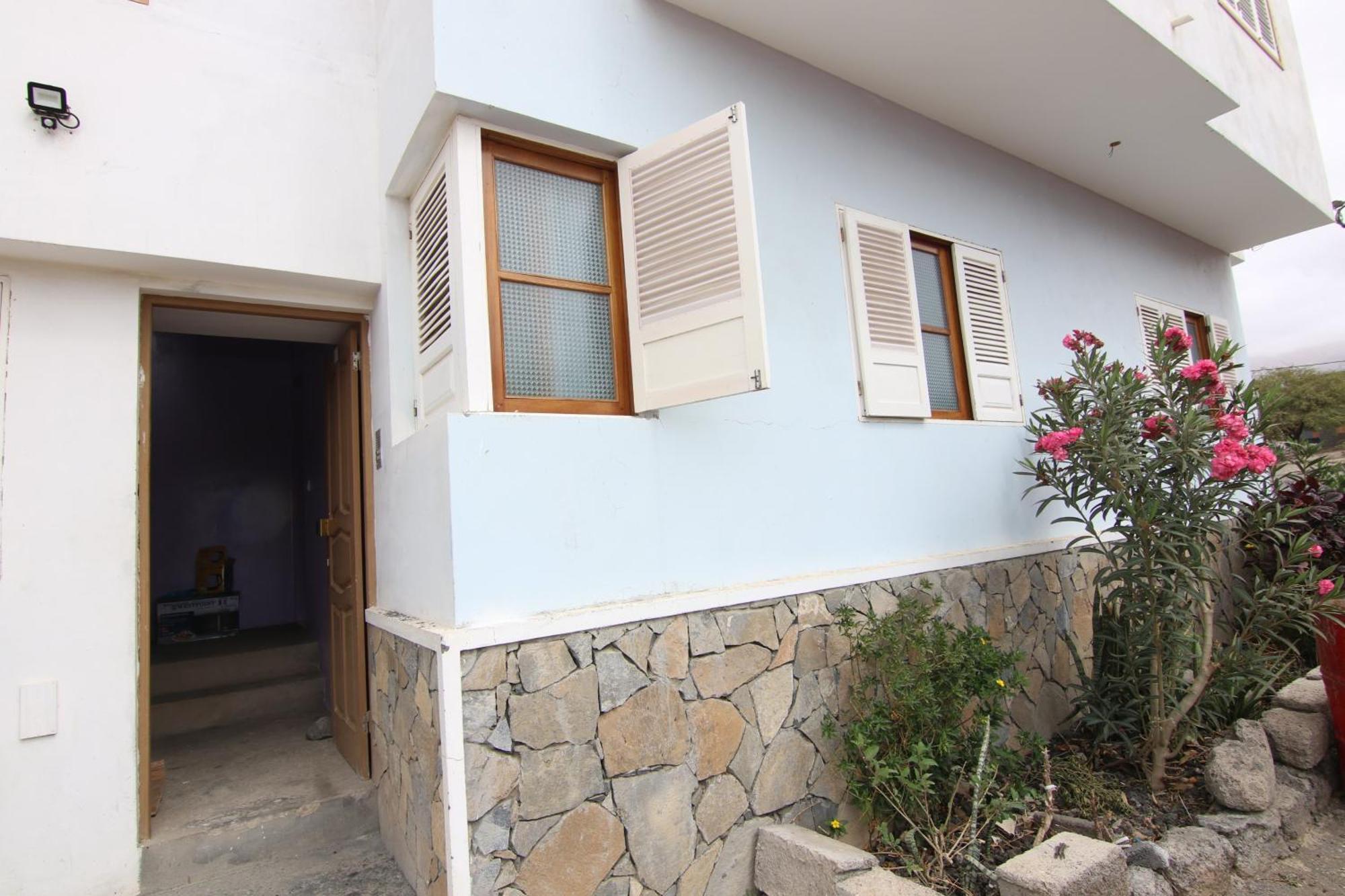 Kasa Tabuga Apartment Porto Novo  Ngoại thất bức ảnh